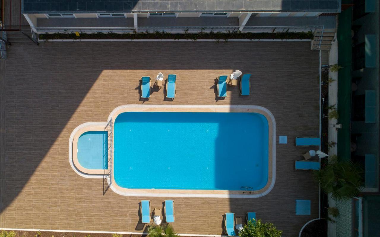 Citrus Luna Suite Hotel Antália Exterior foto